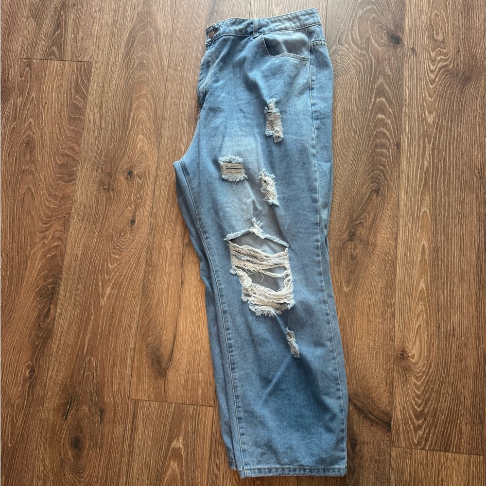 SHEIN Blue Distressed Boyfriend Jeans